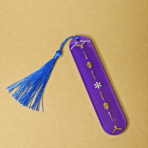 Ljubičasti označivač za knjige s resicom