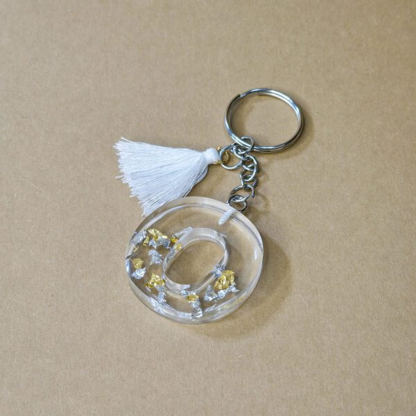 Inicijal O – privjesak za ključeve